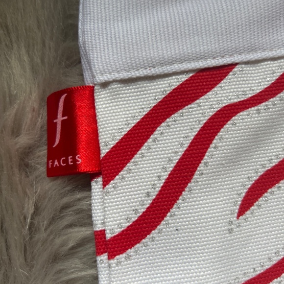 Faces Beach Bag - Picture 2 of 2